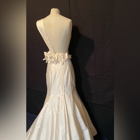 Ivory Wedding Dress 8 Silk 1 Shoulder Pleats Front & Back Sides Designer NWT - Picture 7 of 15